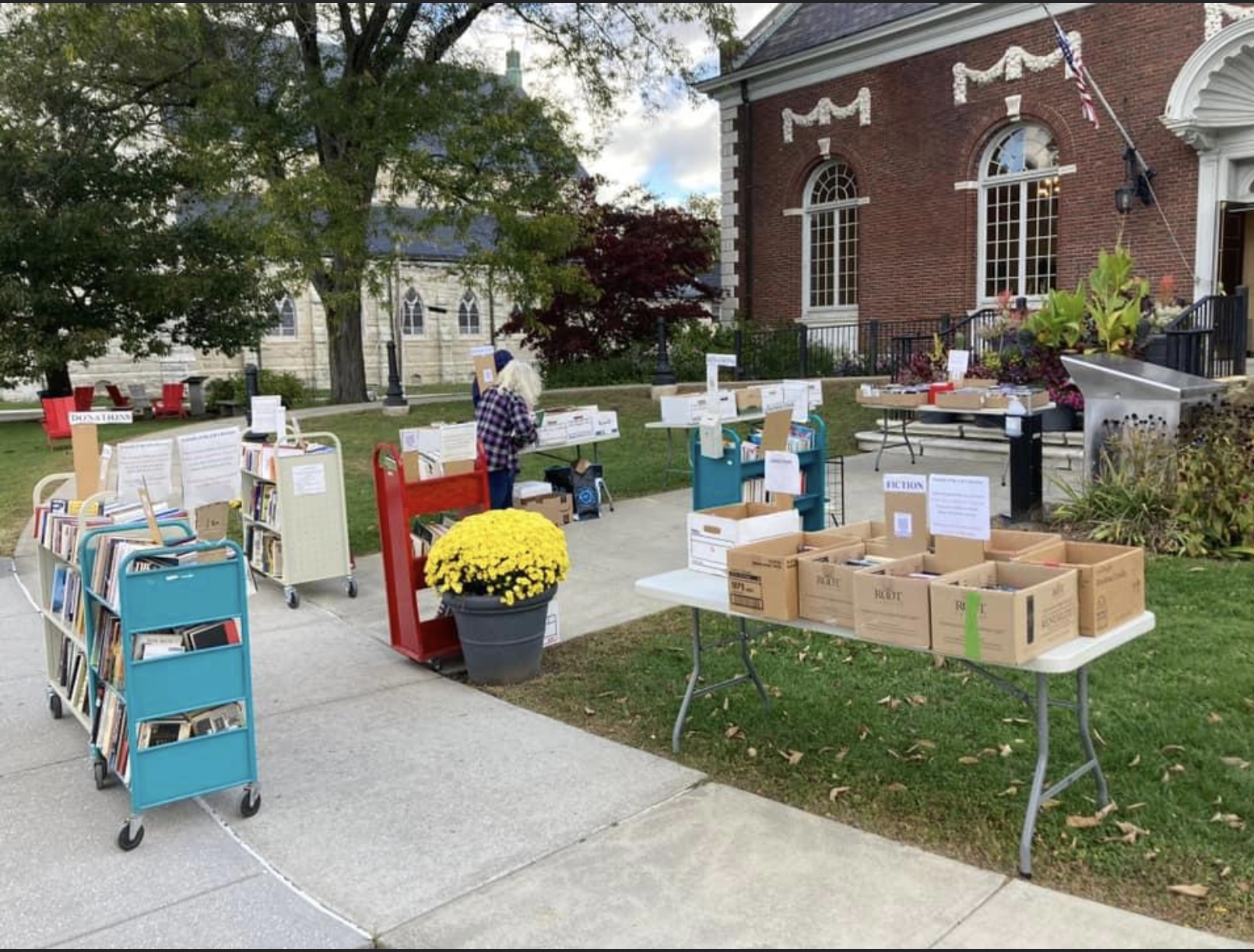 Friends of GB Libraries to host a Memorial Day Weekend Book Giveaway