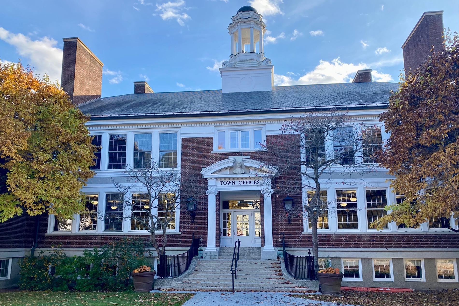 Stockbridge resident Denny Alsop withdraws from Select Board race - The Berkshire Edge