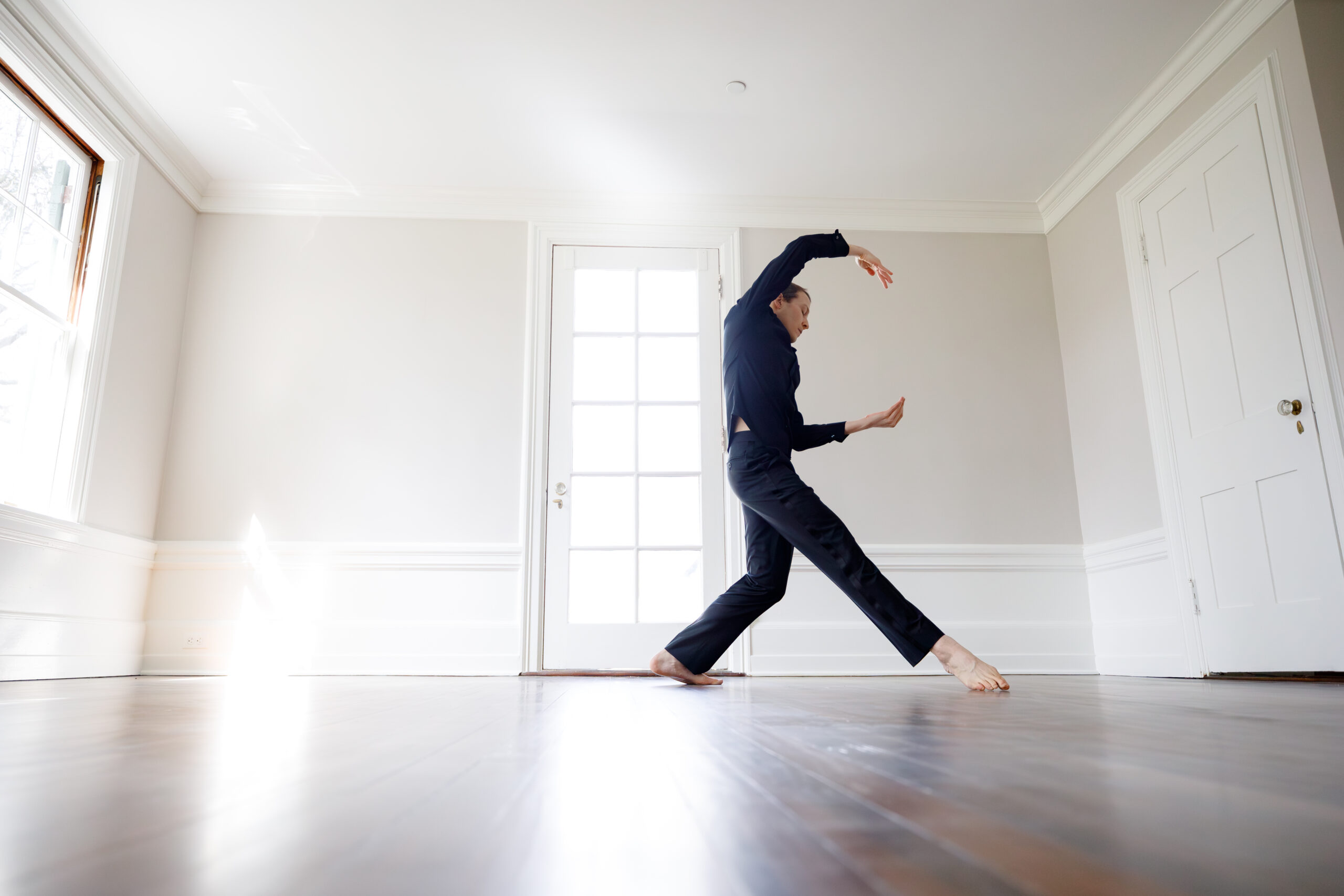 Ian Spencer Bell dances an homage to Chesterwood with Japanese-inspired  debut alongside Isadora Duncan - The Berkshire Edge, image size:2560x1707