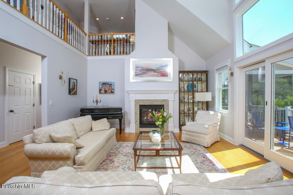 20250805022945337322000000-o