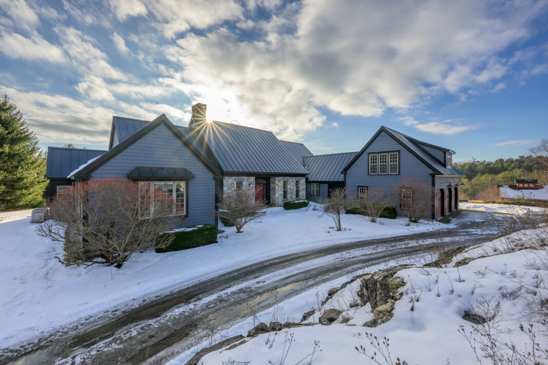 Screen - 58 Round Hill Rd Great Barrington MA 01230-98284