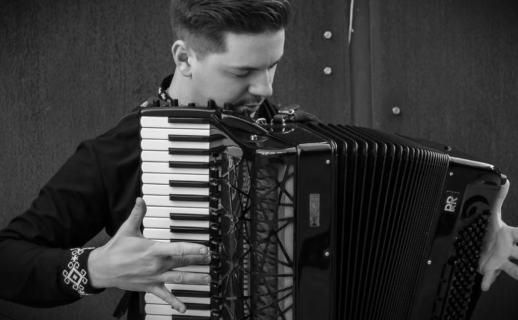 PREVIEW: Radu Ratoi makes the case for the classical accordion Oct. 23 at the Linde Center - The Berkshire Edge